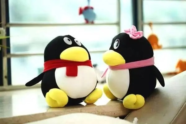 去哪个平台买卖qq账号？